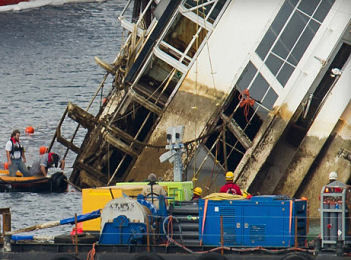 costa concordia slowly turning upright