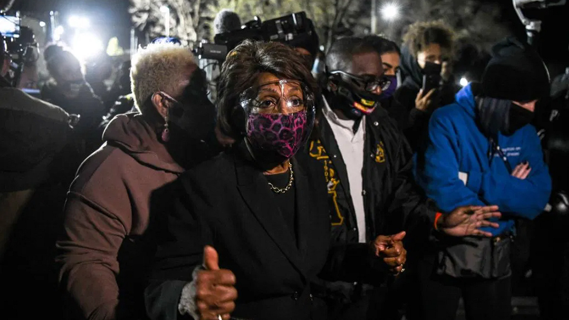 auntie maxine racial violence