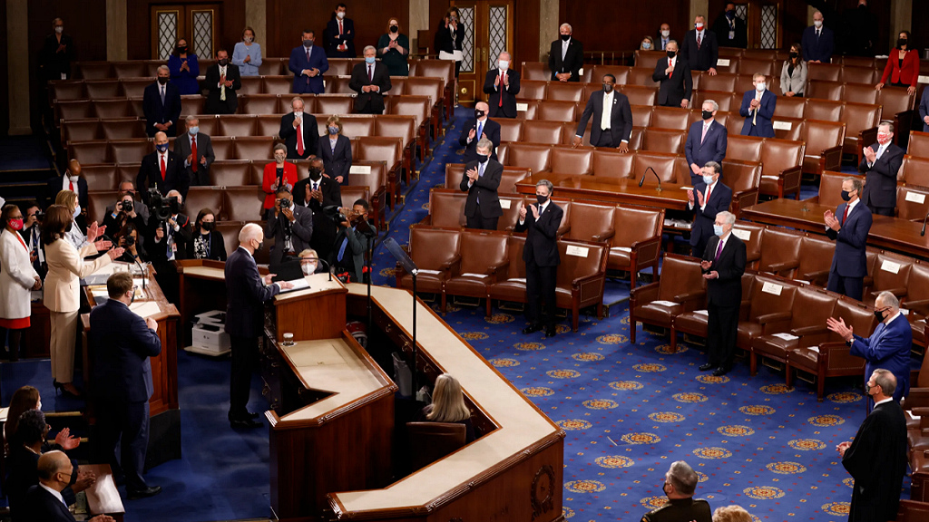 loud clapping does not match low house chamber attendance