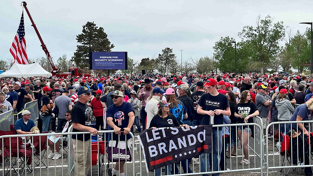 save America rally casper